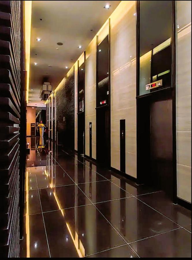 Air Residences Condominium Deluxe Manila Exterior photo