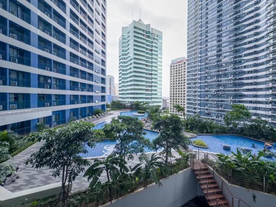 Air Residences Condominium Deluxe Manila Exterior photo